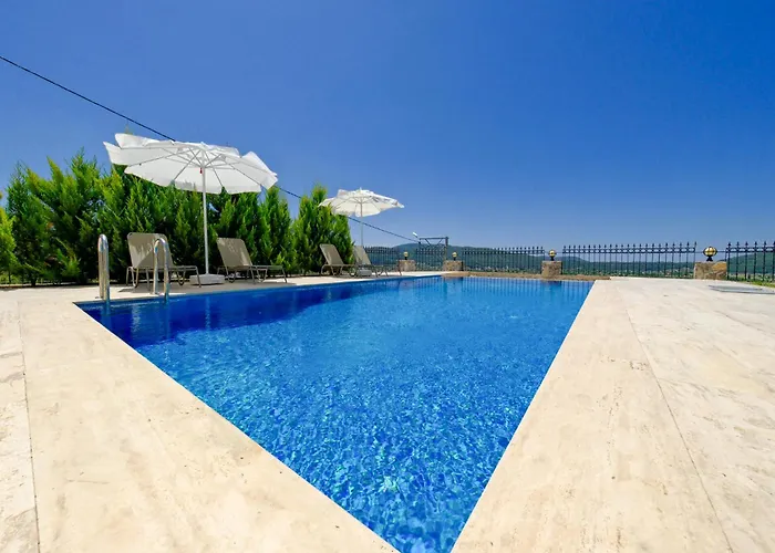 Mediterranean Breeze - Family-friendly Luxury - By Sunworld Вилла *