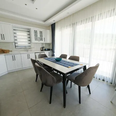 Mediterranean Breeze - Family-friendly Luxury - By Sunworld * フェティエ