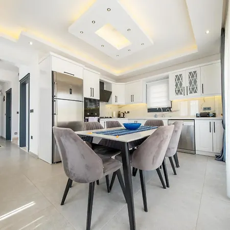 Mediterranean Breeze - Family-friendly Luxury - By Sunworld * フェティエ