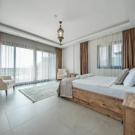 Mediterranean Breeze - Family-friendly Luxury - By Sunworld フェティエ