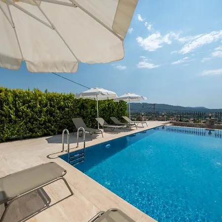 Mediterranean Breeze - Family-friendly Luxury - By Sunworld フェティエ