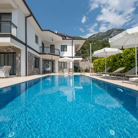 Mediterranean Breeze - Family-friendly Luxury - By Sunworld