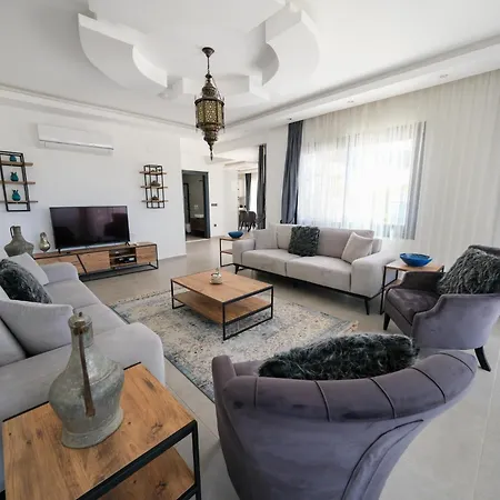 Mediterranean Breeze - Family-friendly Luxury - By Sunworld فيلة